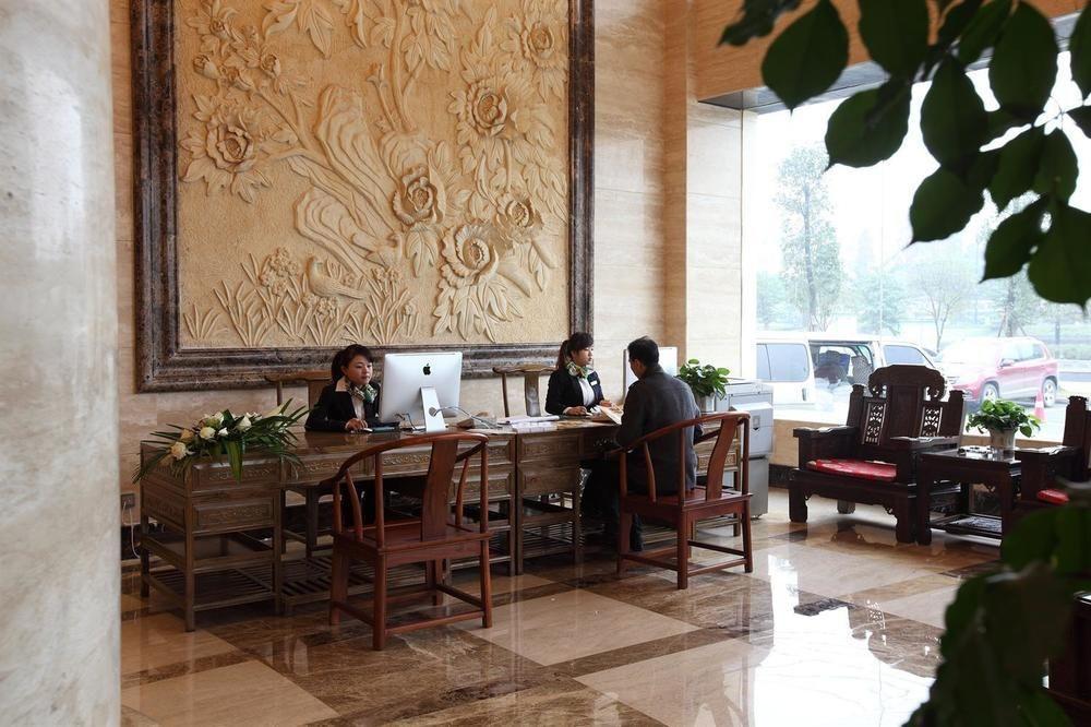 Chengdu Bai Gang International Hotel Dış mekan fotoğraf